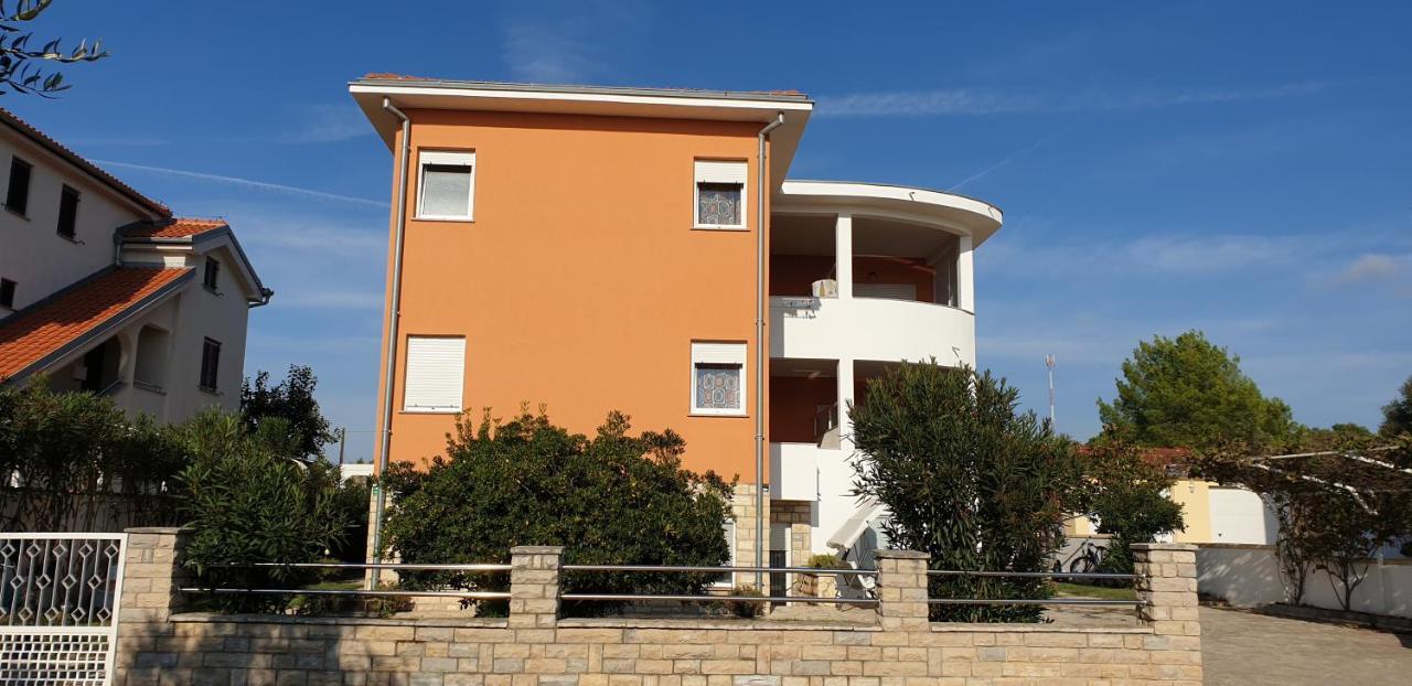 Apartments Jannine 비오그라드나모루 외부 사진